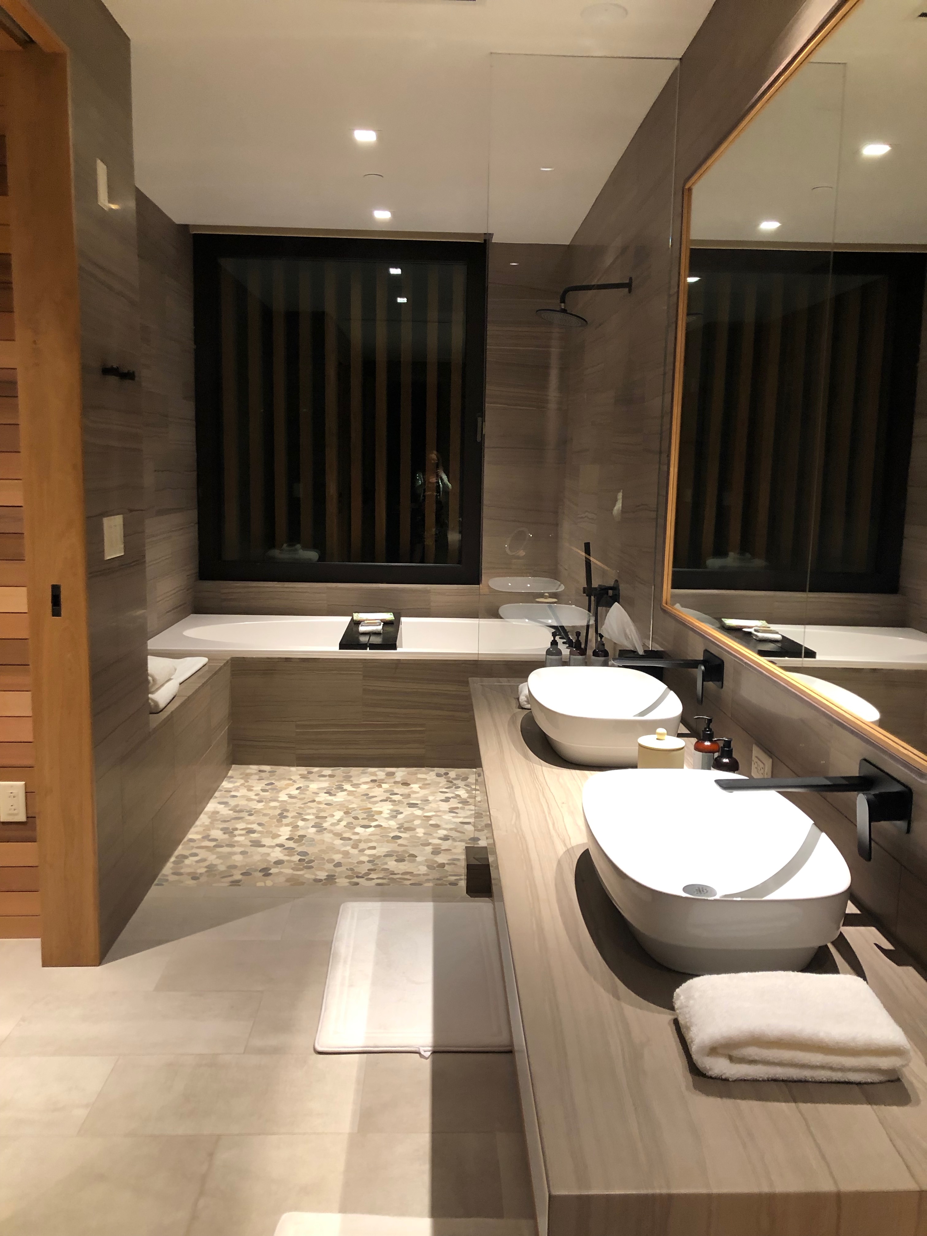 Luxurious Bathroom