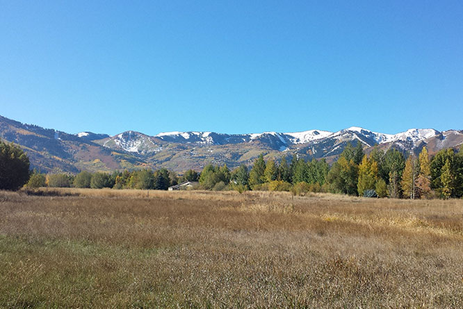 old-ranch-road-utah